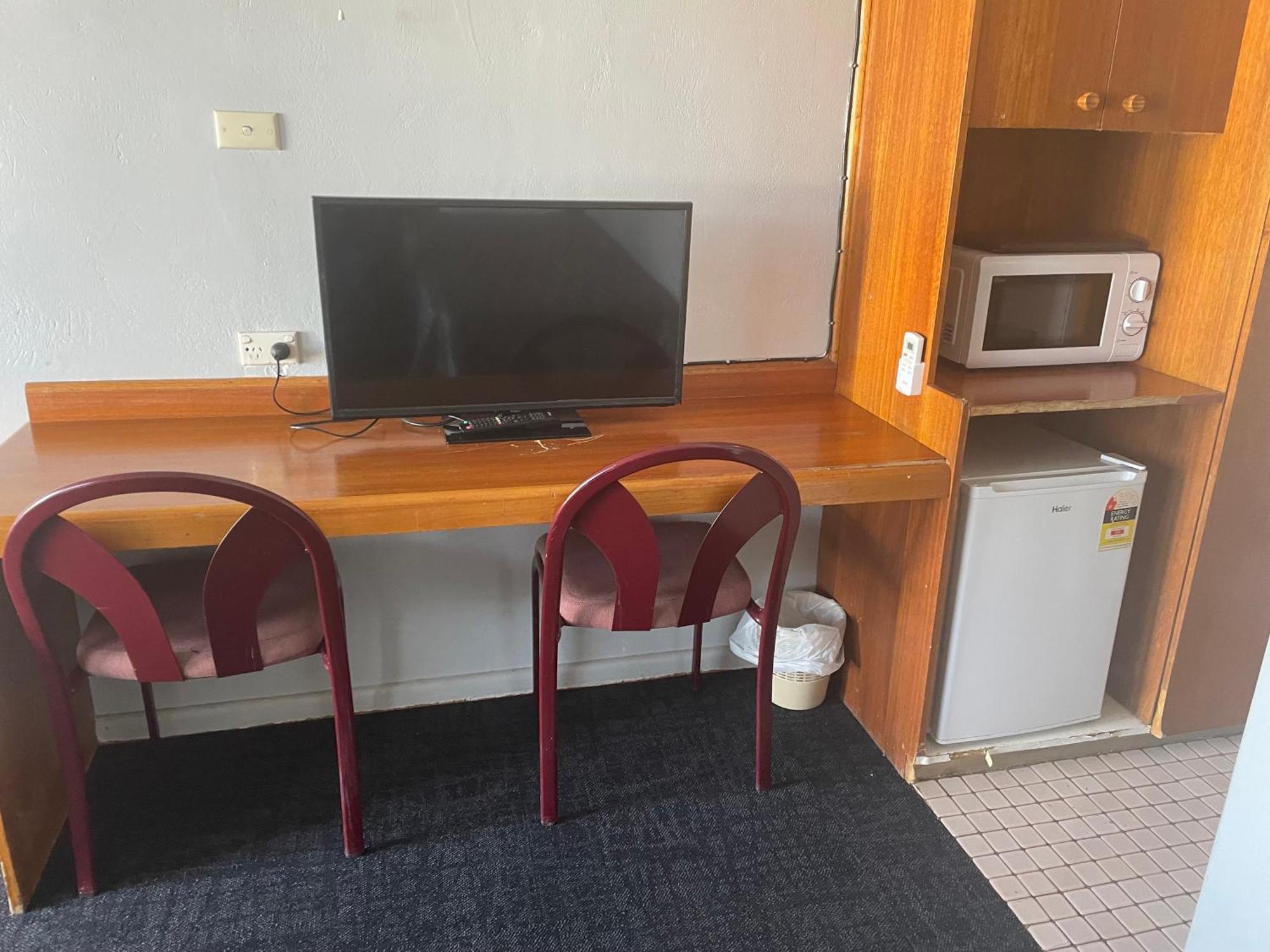 County Lodge Motor Inn West Wyalong Exterior foto