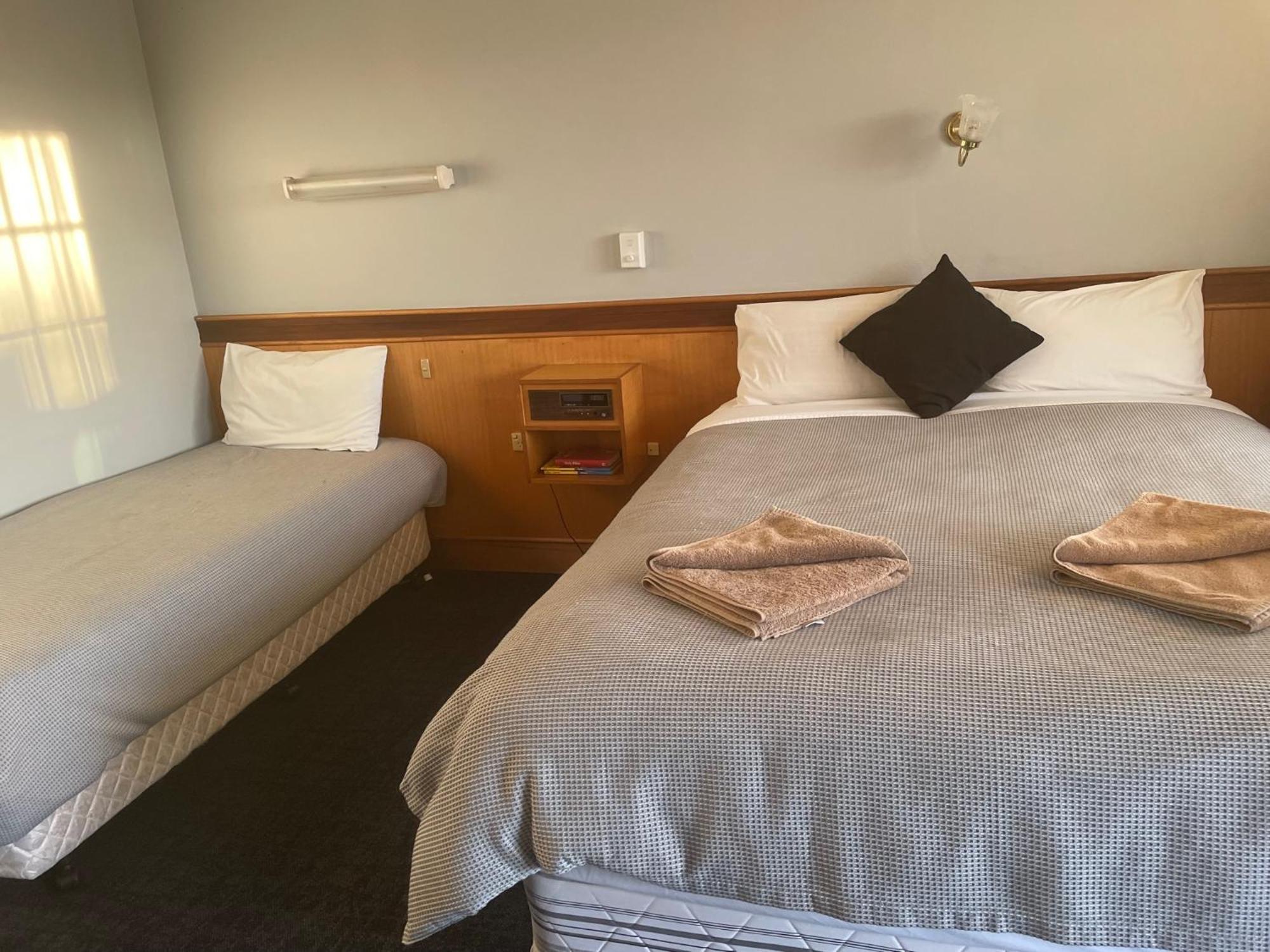 County Lodge Motor Inn West Wyalong Exterior foto